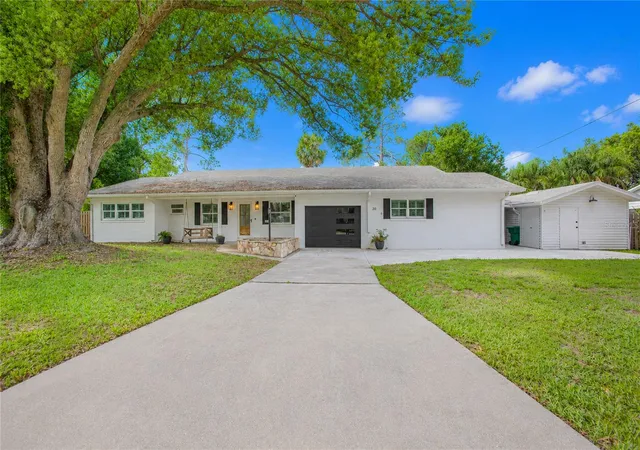 Photo 1 of Single family home for sale at 20 E Division St, Winter Garden, FL 34787 | MLS# O6413659 | Listing updated on 2026-07-23