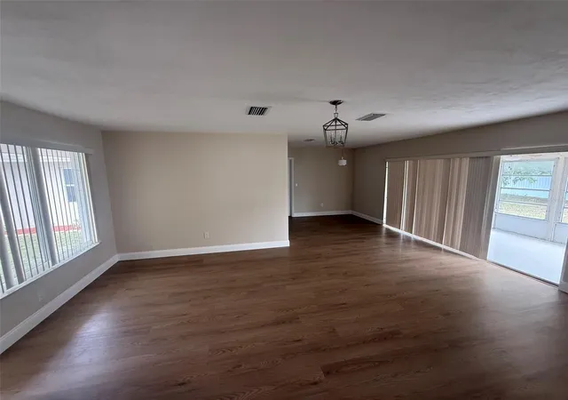Photo 4 of Single family home for sale at 6568 Treehaven Dr, Spring Hill, FL 34606 | MLS# TB8515560 | Listing updated on 2026-08-25
