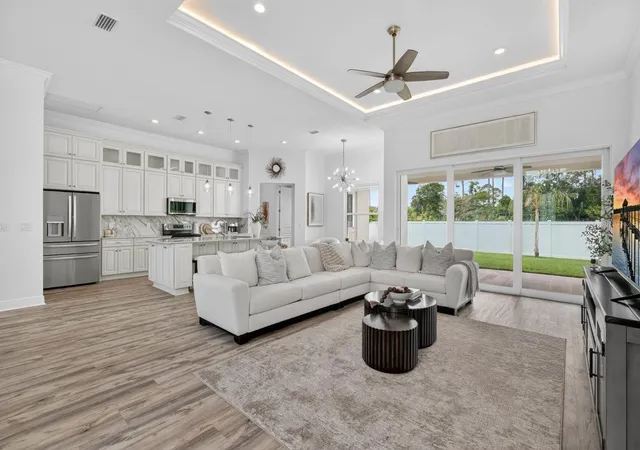 Photo 3 of Single family home for sale at 19 Westchester Ln, Palm Coast, FL 32164 | MLS# O6413661 | Listing updated on 2026-09-29