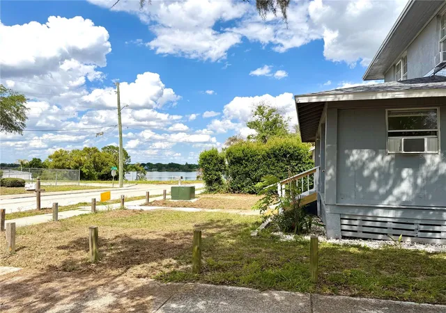 3rd image of 204 Avenue D Ne, Winter Haven, FL 33881 | MLS# O6413665