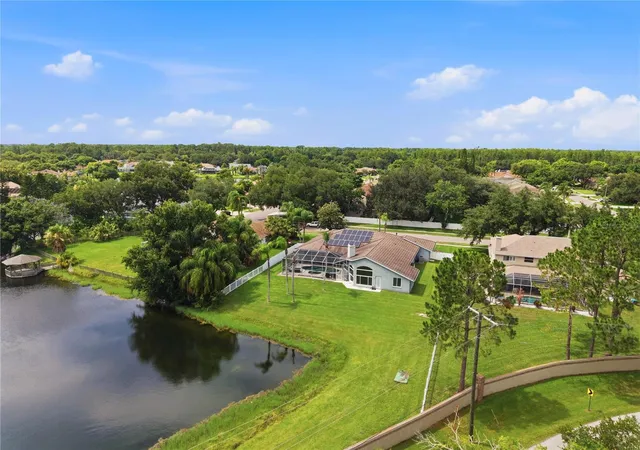 Photo 4 of Single family home for sale at 17024 Winners Cir, Odessa, FL 33556 | MLS# TB8515575 | Listing updated on 2026-10-09