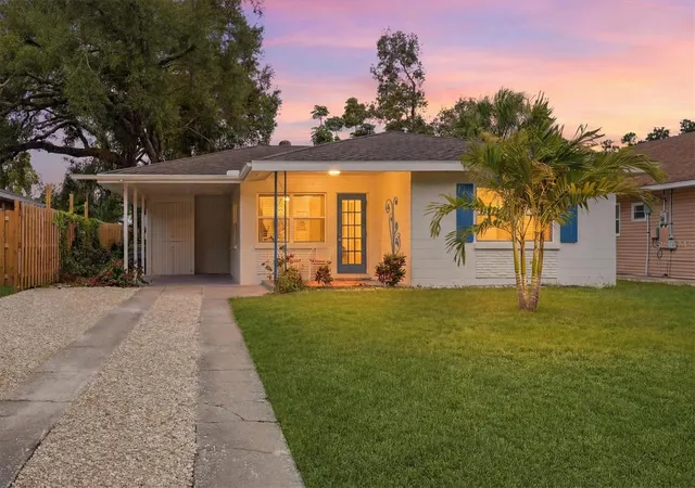Photo 1 of Sale Pending at 1020 23rd Street, Sarasota, FL 34234 | MLS# A4695931 | Listing updated on 2026-08-19
