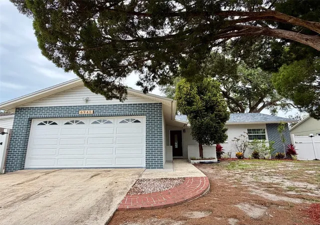 Photo 1 of Single family home for sale at 6945 Orkney Ave N, Saint Petersburg, FL 33709 | MLS# TB8515581 | Listing updated on 2026-09-12