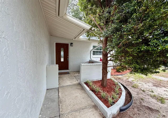Photo 2 of Single family home for sale at 6945 Orkney Ave N, Saint Petersburg, FL 33709 | MLS# TB8515581 | Listing updated on 2026-09-12