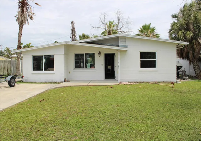 Homes for sale in Madeira Beach, FL | 14187 W Parsley Dr, Madeira Beach, FL 33708 | MLS# TB8515597