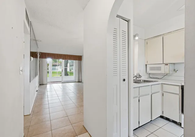 5th image of 3127 Mission Grove Dr #3127, Palm Harbor, FL 34684 | MLS# TB8515598