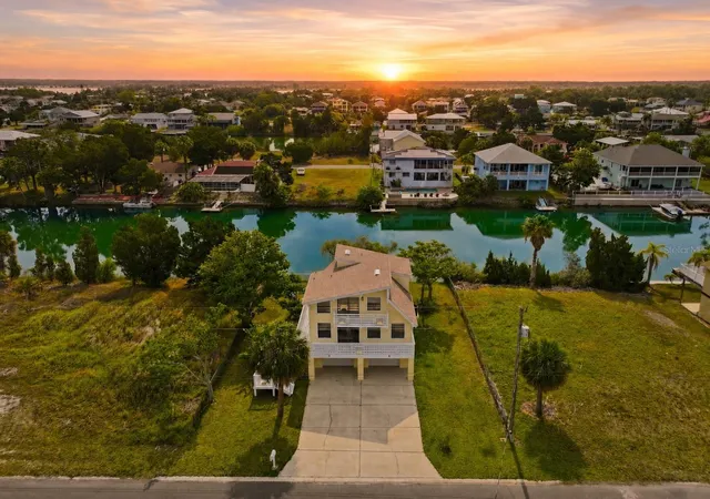 Homes for sale in Hernando Beach, FL | 3294 Gardenia Dr, Hernando Beach, FL 34607 | MLS# W7886396