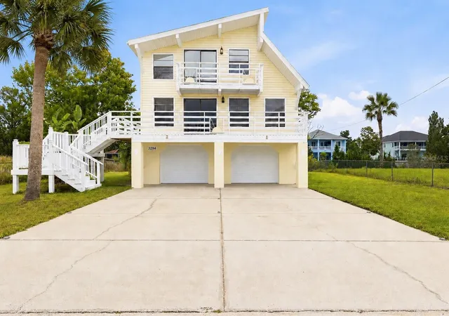 Homes for sale in Hernando Beach, FL | 3294 Gardenia Dr, Hernando Beach, FL 34607 | MLS# W7886396
