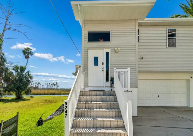 Photo 3 of Single family home for sale at 5247 Tropical Point, Weeki Wachee, FL 34607 | MLS# TB8515601 | Listing updated on 2026-08-31