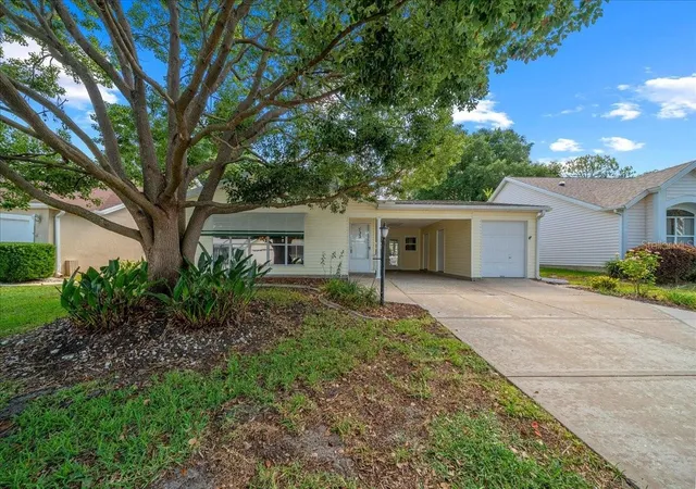 1st image of 1133 Del Toro Dr, Lady Lake, FL 32159 | MLS# G5113320