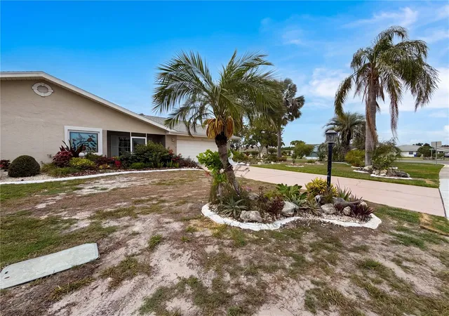 2nd image of 1838 N Pebble Beach Blvd, Sun City Center, FL 33573 | MLS# O6413701