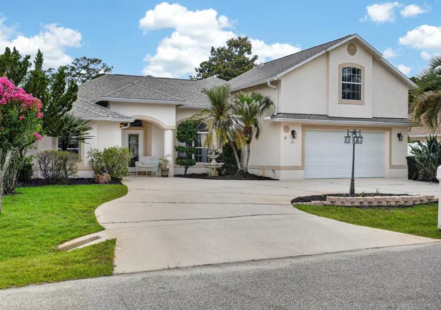 Photo 2 of Single family home for sale at 11 Zonal Geranium Ct, Palm Coast, FL 32164 | MLS# FC319036 | Listing updated on 2026-08-07