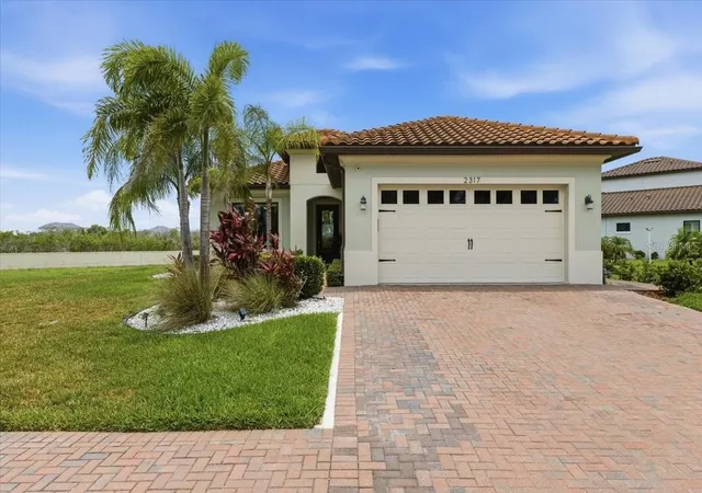 2nd image of 2317 5th St E, Palmetto, FL 34221 | MLS# TB8515609