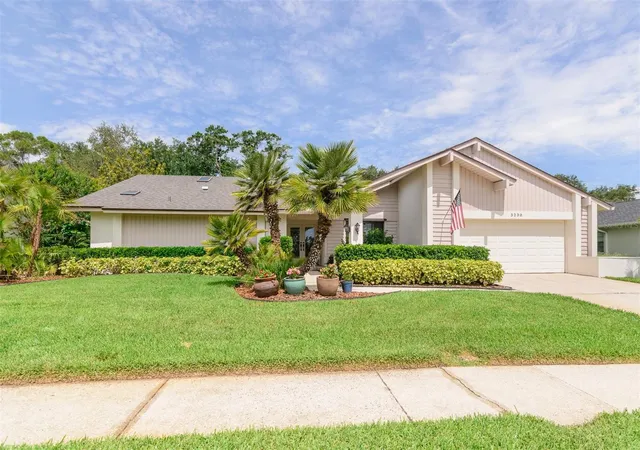 Photo 2 of Sale Pending at 3230 Sandy Ridge Dr, Clearwater, FL 33761 | MLS# TB8515624 | Listing updated on 2026-10-14