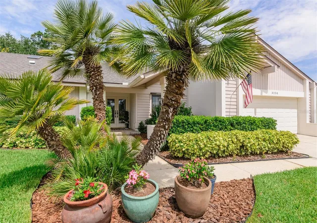 Photo 3 of Sale Pending at 3230 Sandy Ridge Dr, Clearwater, FL 33761 | MLS# TB8515624 | Listing updated on 2026-10-14