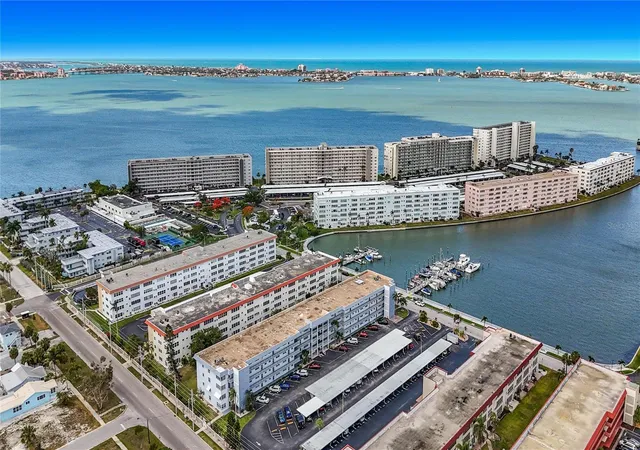 Photo 4 of Condo for sale at 3018 59th Street S #102, Gulfport, FL 33707 | MLS# TB8515626 | Listing updated on 2026-09-28
