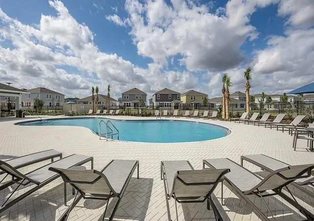 Photo 4 of Sale Pending at 511 Moonstone Ct, Groveland, FL 34736 | MLS# O6413729 | Listing updated on 2026-08-28