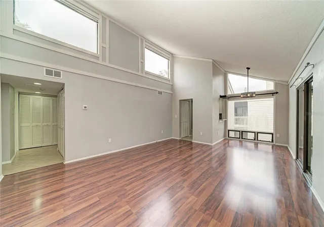 Photo 3 of Condo for sale at 2224 Bahia Vista St #E6, Sarasota, FL 34239 | MLS# A4695961 | Listing updated on 2026-09-13