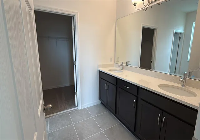 Photo 4 of Sale Pending at 6866 Spanish Imperial St, Howey In The Hills, FL 34737 | MLS# O6413746 | Listing updated on 2026-10-05
