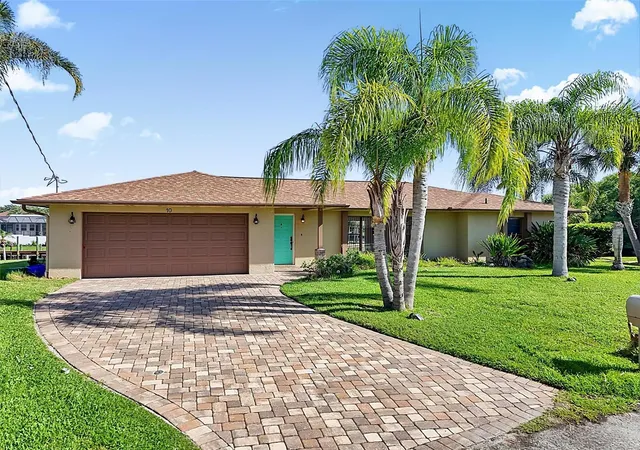 5th image of 10 Crow Ct, Palm Coast, FL 32137 | MLS# FC319042