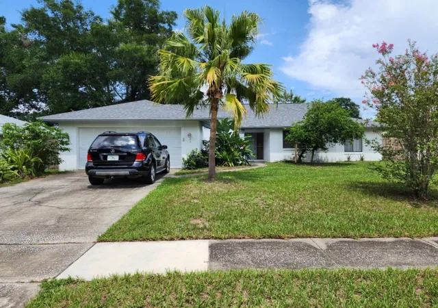 Photo 1 of Single family home for sale at 5523 Westview Dr, Orlando, FL 32810 | MLS# A4695967 | Listing updated on 2026-06-05