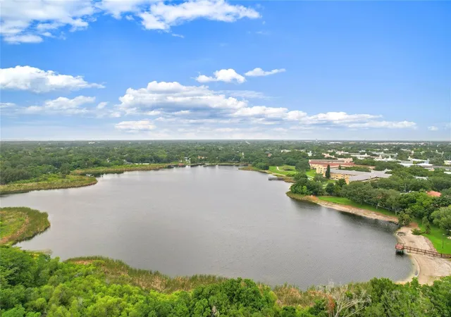 4th image of 2209 Utopian Dr E #307, Clearwater, FL 33763 | MLS# TB8515658
