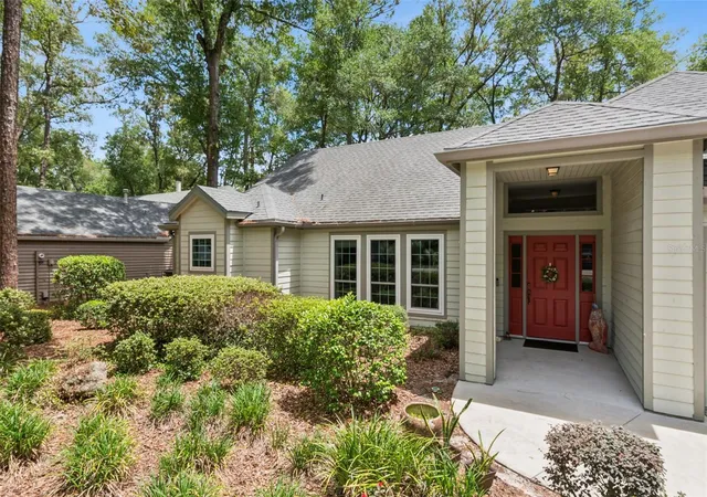 3rd image of 10525 Sw 55Th Pl, Gainesville, FL 32608 | MLS# P4938933