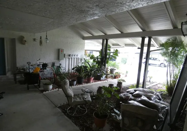 Photo 2 of Condo for sale at 1024 10th Circle Se, Largo, FL 33771 | MLS# W7886401 | Listing updated on 2026-10-05