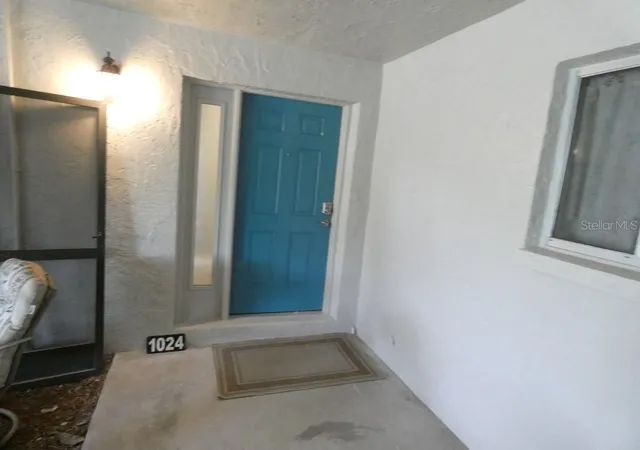 Photo 3 of Condo for sale at 1024 10th Circle Se, Largo, FL 33771 | MLS# W7886401 | Listing updated on 2026-10-05