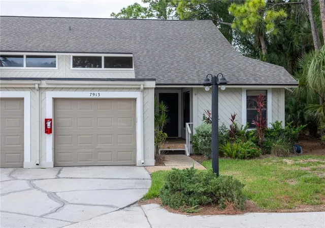 Homes for sale in Sarasota, FL | 7913 Pineglen Ct #34, Sarasota, FL 34238 | MLS# A4695983