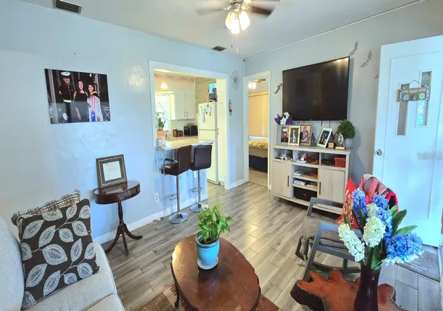 4th image of 229 Raymond Ave, Frostproof, FL 33843 | MLS# S5151268
