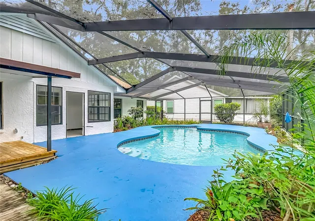 Photo 3 of Single family home for sale at 12721 N Armenia Ave, Tampa, FL 33612 | MLS# TB8515709 | Listing updated on 2026-10-24