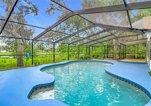 Photo 4 of Single family home for sale at 12721 N Armenia Ave, Tampa, FL 33612 | MLS# TB8515709 | Listing updated on 2026-10-24