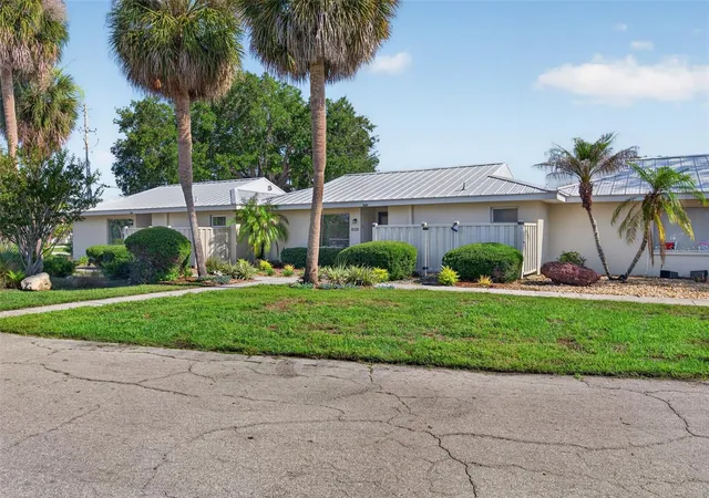 2nd image of 11643 W King Fisher Ct #200, Crystal River, FL 34429 | MLS# W7886404