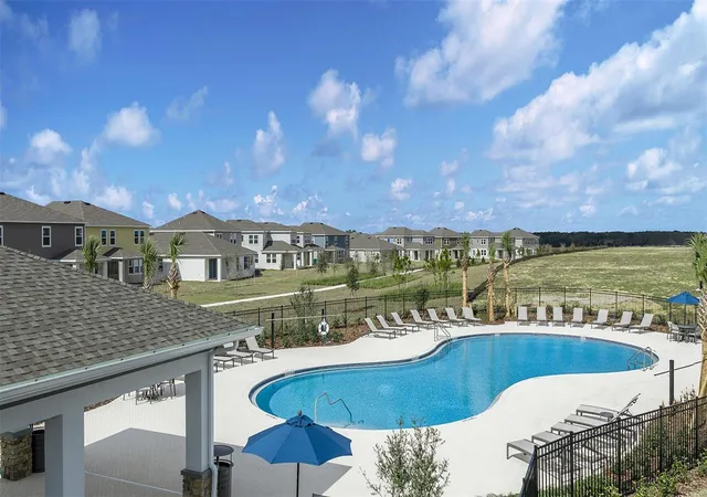 4th image of 515 Moonstone Ct, Groveland, FL 34736 | MLS# O6413829
