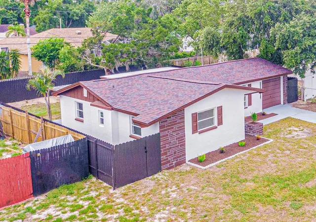 Homes for sale in Holiday, FL | 3720 Beacon Square Dr, Holiday, FL 34691 | MLS# W7886405