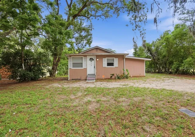 1st image of 1510 E Navajo Ave, Tampa, FL 33612 | MLS# O6413845