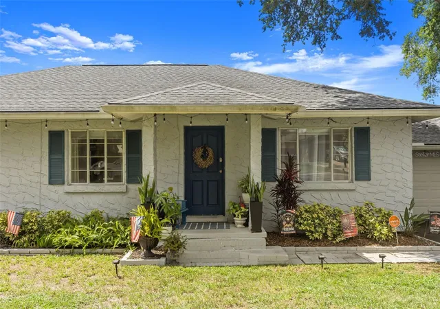 2nd image of 920 Alicia Ave, Tampa, FL 33604 | MLS# TB8515733