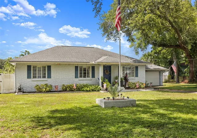 4th image of 920 Alicia Ave, Tampa, FL 33604 | MLS# TB8515733
