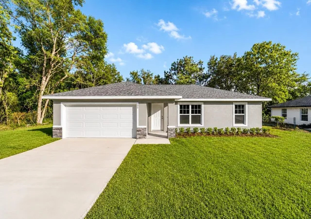 Photo 1 of Single family home for sale at 44 Almond Rd, Ocala, FL 34472 | MLS# OM726027 | Listing updated on 2026-09-28