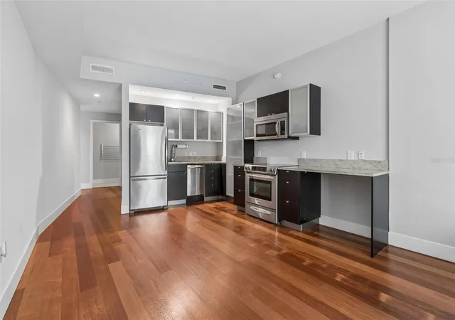 5th image of 111 N 12Th St #1323A, Tampa, FL 33602 | MLS# TB8515748