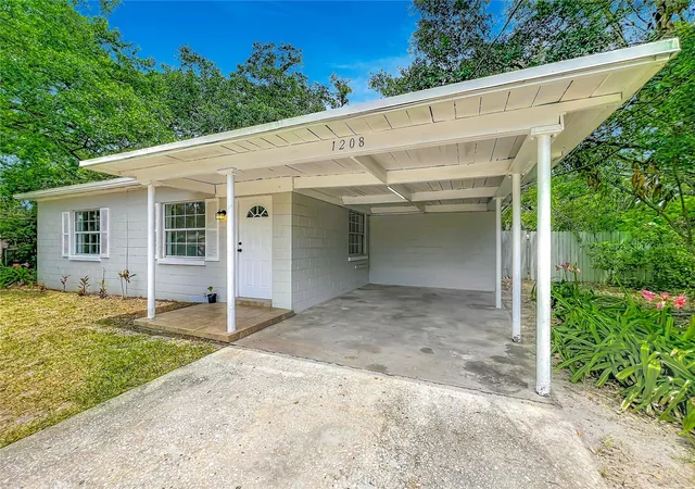 Homes for sale in Sanford, FL | 1208 Randolph St, Sanford, FL 32771 | MLS# V4949469