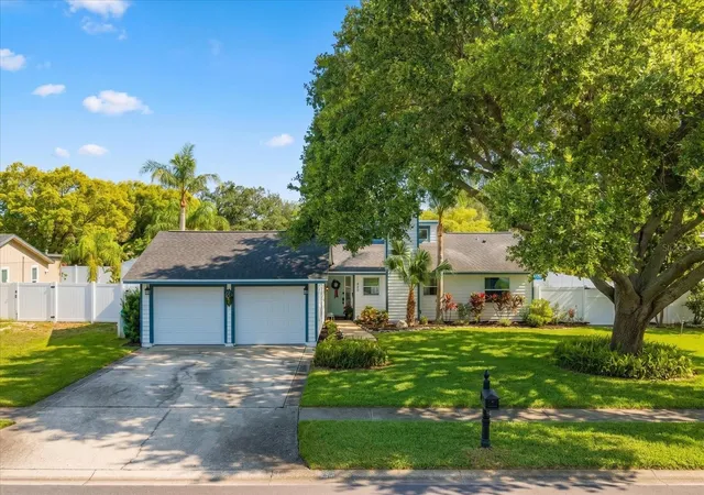 1st image of 420 Oxford Rd, Palm Harbor, FL 34683 | MLS# TB8515770