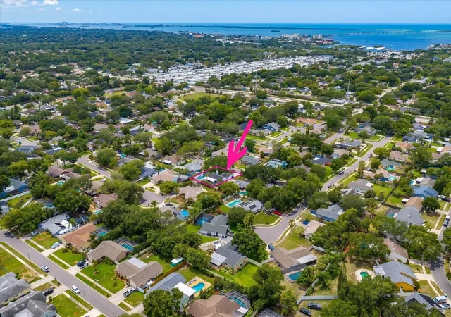 45th image of 420 Oxford Rd, Palm Harbor, FL 34683 | MLS# TB8515770