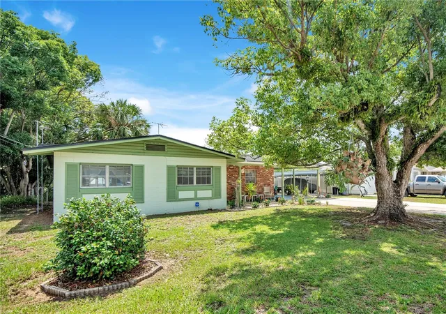 Photo 3 of Single family home for sale at 309 Vihlen Rd, Sanford, FL 32771 | MLS# O6413892 | Listing updated on 2026-10-08