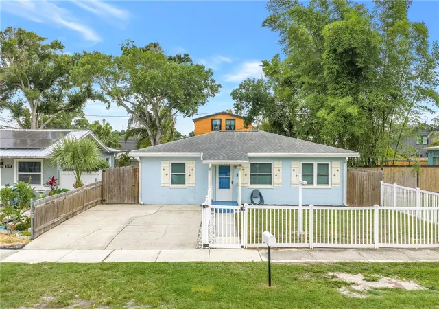 Homes for sale in Gulfport, FL | 5213 Tangerine Ave S, Gulfport, FL 33707 | MLS# TB8515780