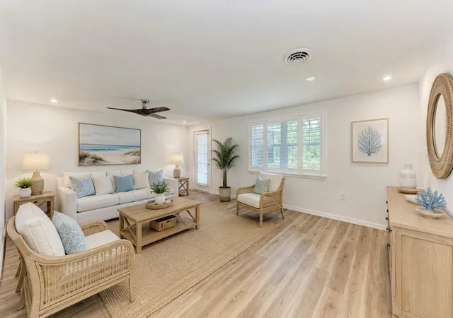 Photo 3 of Single family home for sale at 4400 Zenith Rd, Venice, FL 34293 | MLS# N6144602 | Listing updated on 2026-10-03