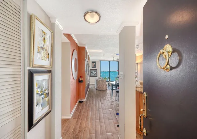 4th image of 707 S Gulfstream Ave, Sarasota, FL 34236