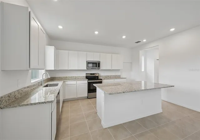 4th image of 4508 Outhaul Run, Palmetto, FL 34221 | MLS# R4911385