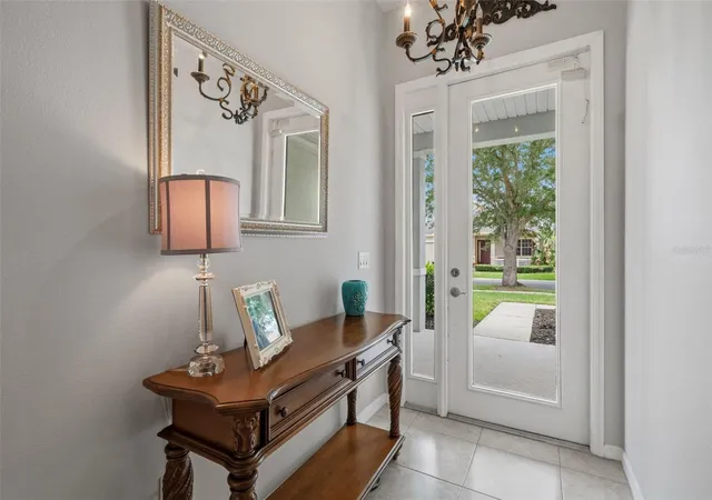 Photo 4 of Single family home for sale at 20008 Blf Oak Blvd, Tampa, FL 33647 | MLS# TB8515791 | Listing updated on 2026-09-14